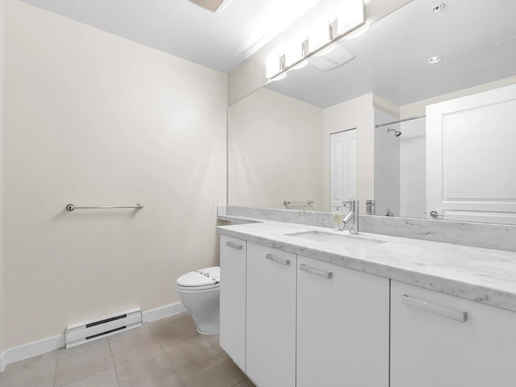 237-9388 Mckim Way, Richmond, BC, V6X 0J7 - 13