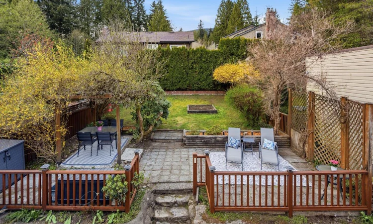 272 E Osborne Road