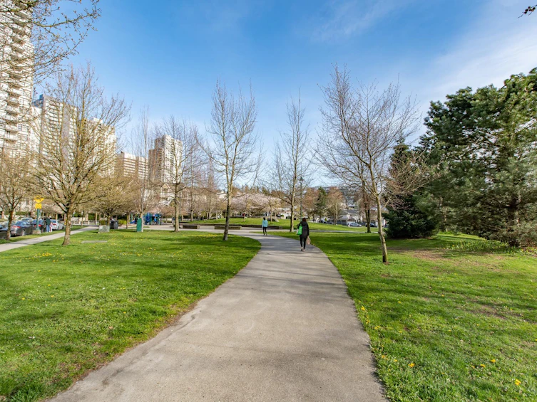 303-3588 Crowley Drive, Vancouver, BC, V5R 6H3 - 29