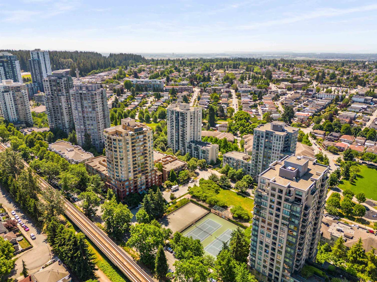 303-3588 Crowley Drive, Vancouver, BC, V5R 6H3 - 30