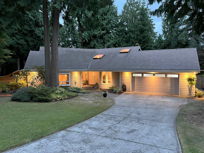 13247 17a Avenue, Surrey BC V4A 6R9