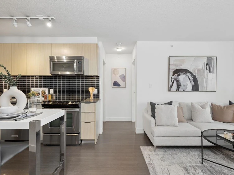 902-1325 Rolston Street, Vancouver, BC, V6B 0M2 - 9