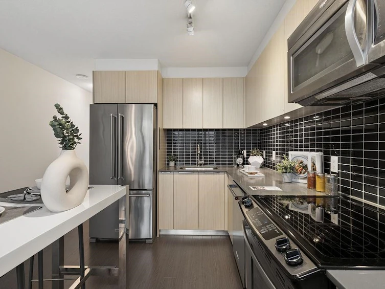902-1325 Rolston Street, Vancouver, BC, V6B 0M2 - 14