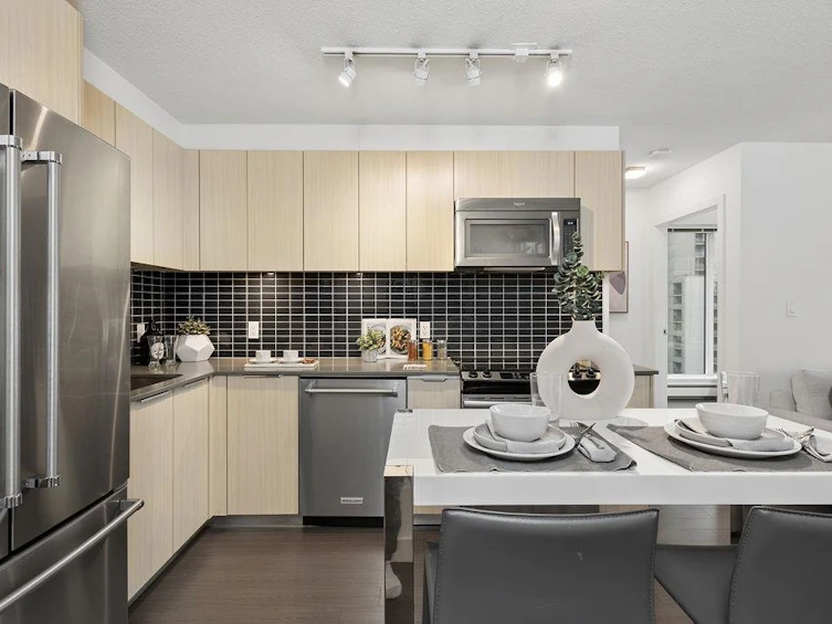902-1325 Rolston Street, Vancouver, BC, V6B 0M2 - 12