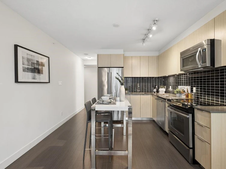 902-1325 Rolston Street, Vancouver, BC, V6B 0M2 - 16
