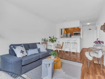 302-2330 Maple Street - 4