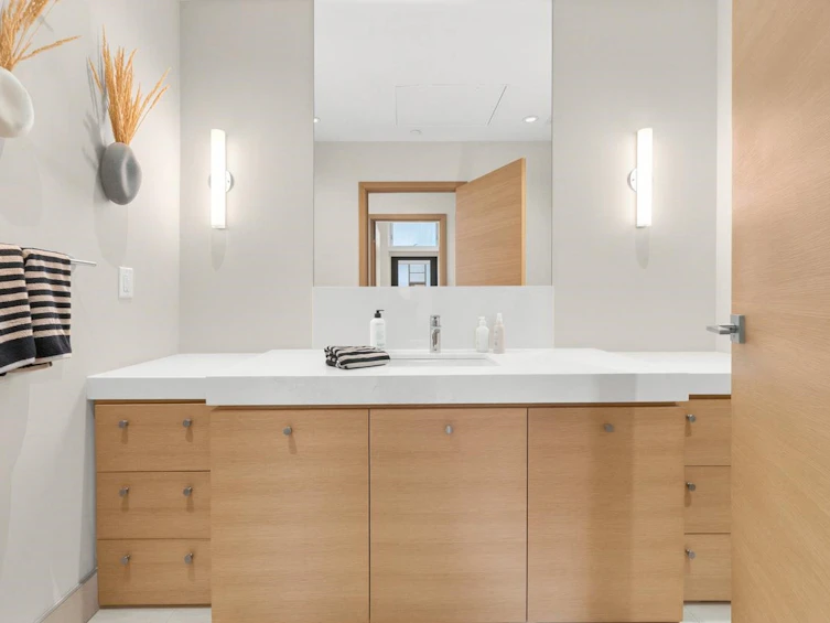 501-1510 W 6th Avenue, Vancouver, BC, V6J 1R2 - 32