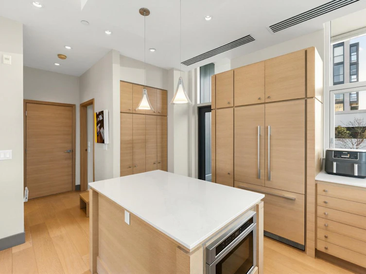 501-1510 W 6th Avenue, Vancouver, BC, V6J 1R2 - 17