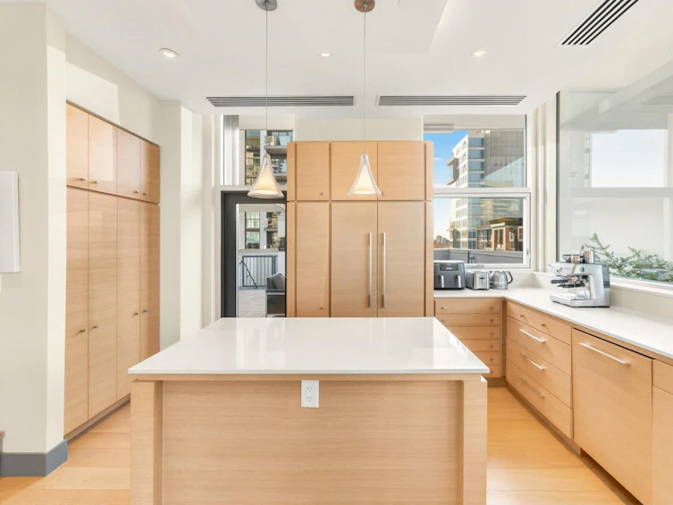 501-1510 W 6th Avenue, Vancouver, BC, V6J 1R2 - 16