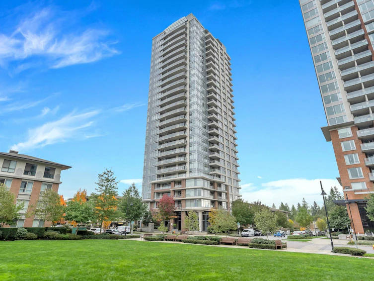 2205-3102 Windsor Gate, Coquitlam, BC, V3B 0J3