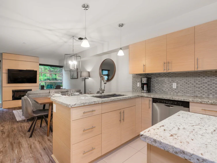 104-2832 Capilano Road, North Vancouver, BC, V7R 4H5 - 10