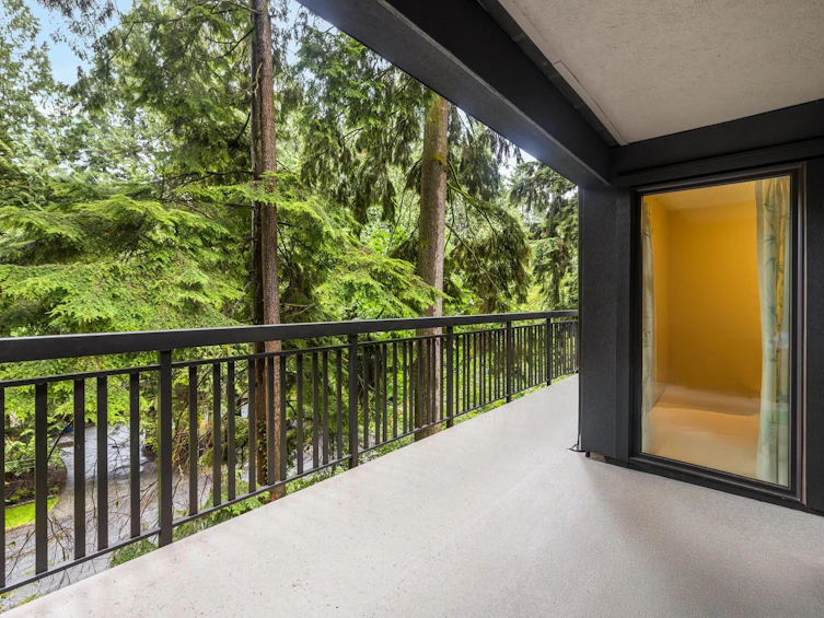 1135 Heritage Boulevard, North Vancouver, BC, V7J 3G8 - 11