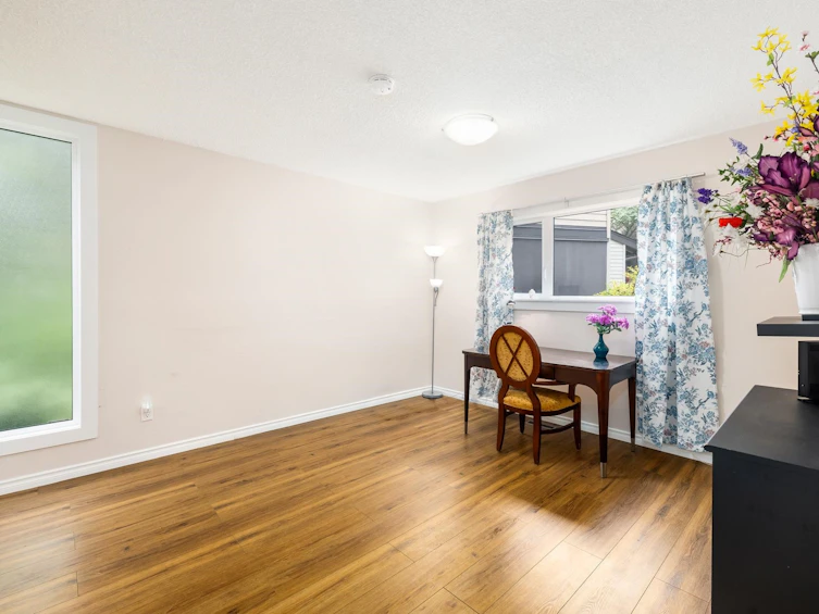 1135 Heritage Boulevard, North Vancouver, BC, V7J 3G8 - 3