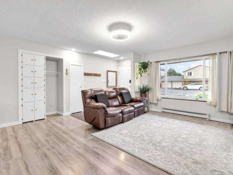 4651 56 Street, Delta, BC, V4K 3X4 - 4