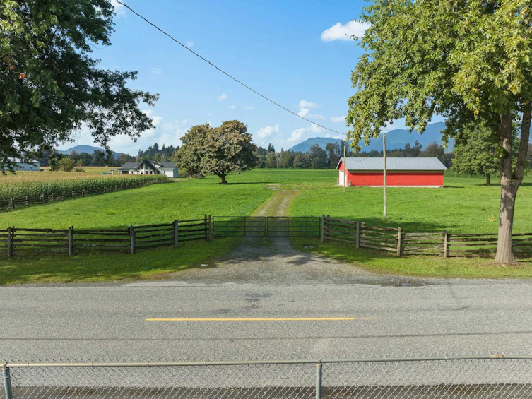 10125 Reeves Road, Chilliwack, BC, V2P 6H4 - 3