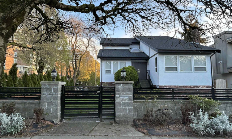 1544 W 68th Avenue