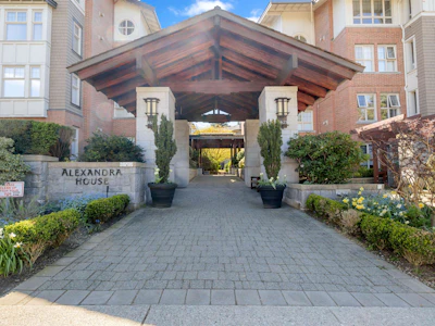 1217-4655 Valley Drive - 2