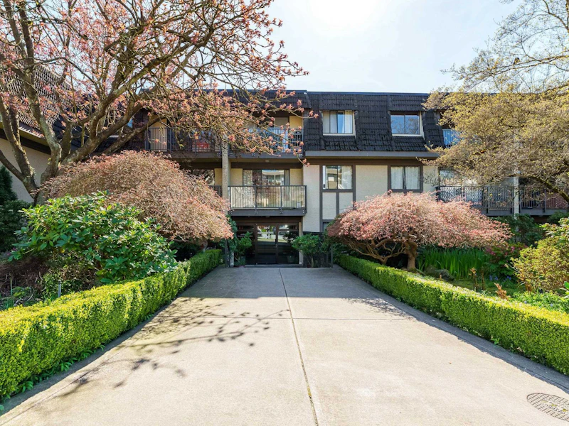 105 - 307 W 2nd Street, North Vancouver BC V7M 1E2
