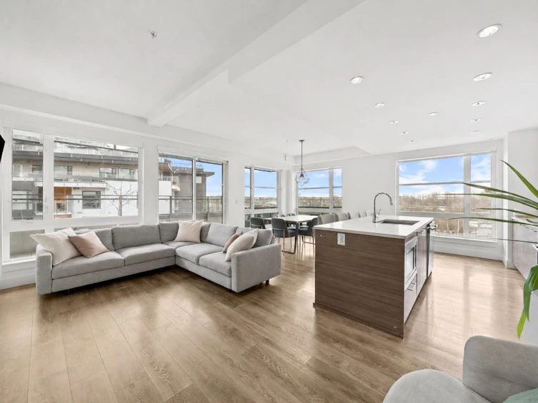615-3488 Sawmill Crescent, Vancouver, BC, V5S 0C7 - 3
