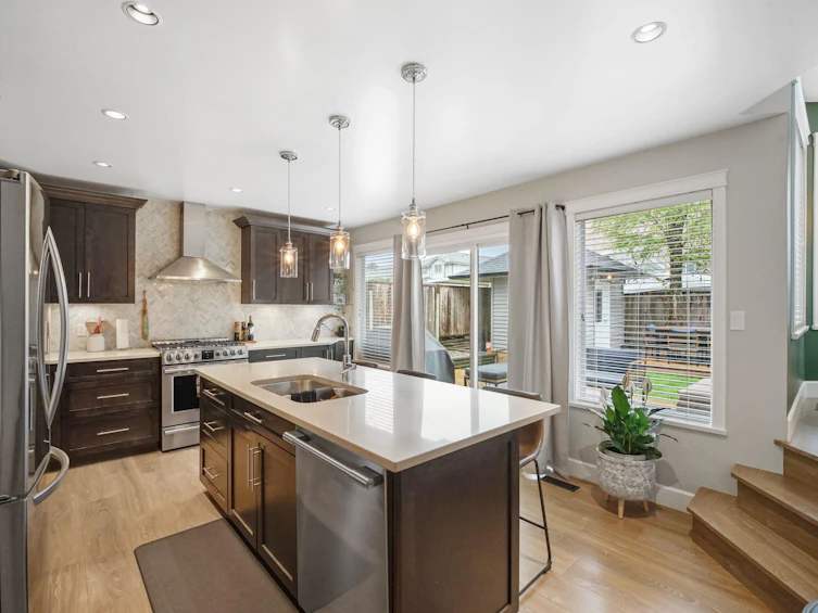 18897 62a Avenue, Surrey, BC, V3S 7T7 - 11