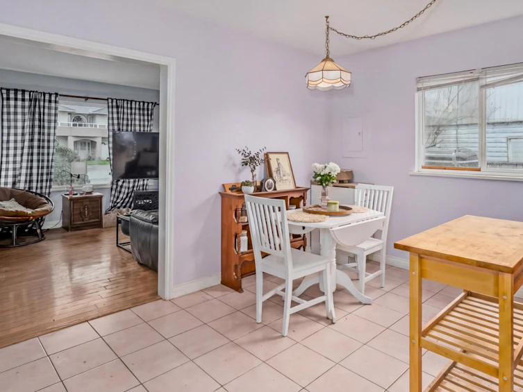 7523 Simon Street, Mission, BC, V2V 3E7 - 8