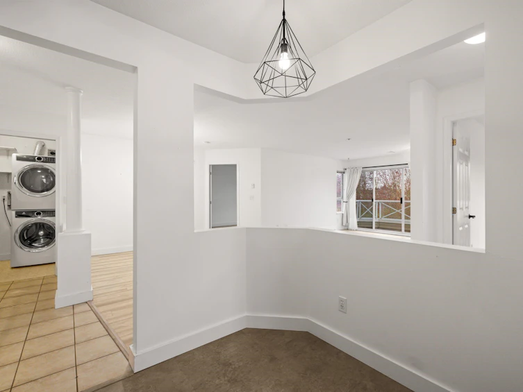 302-5556 201a Street, Langley, BC, V3A 8K5 - 4