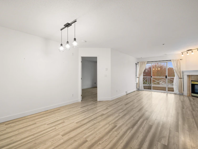 302-5556 201a Street, Langley, BC, V3A 8K5 - 6