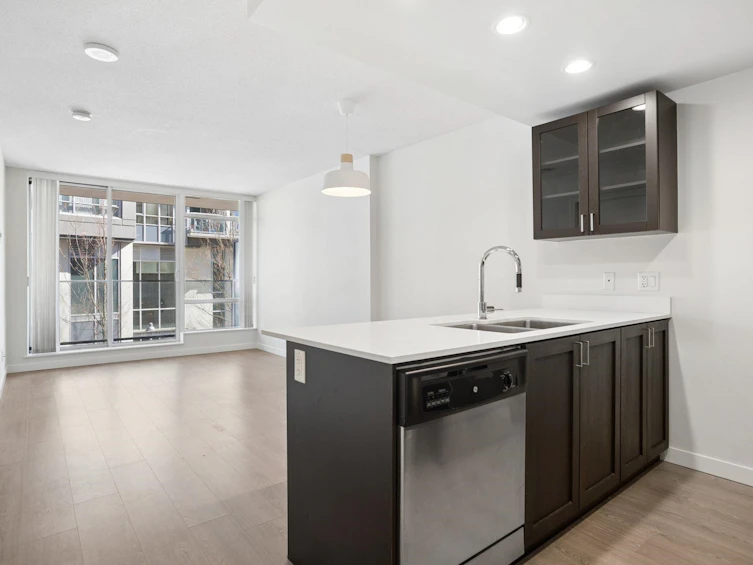 205-4815 Eldorado Mews, Vancouver, BC, V5R 0B2 - 5