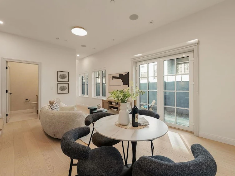 2544 Grant Street, Vancouver, BC, V5K 3G7 - 3