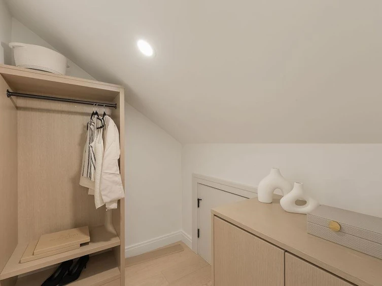 2544 Grant Street, Vancouver, BC, V5K 3G7 - 12