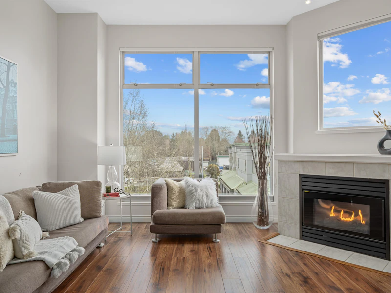 307 - 19131 Ford Road, Pitt Meadows BC V3Y 2R5
