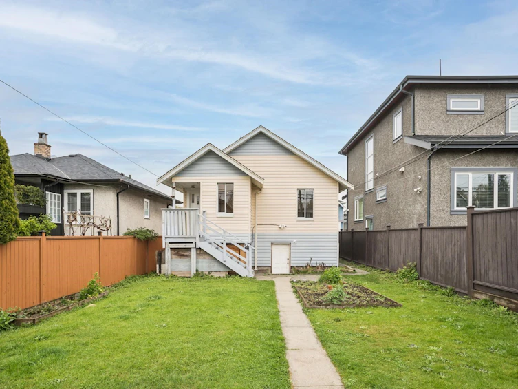 2654 Triumph Street, Vancouver, BC, V5K 1S9 - 22