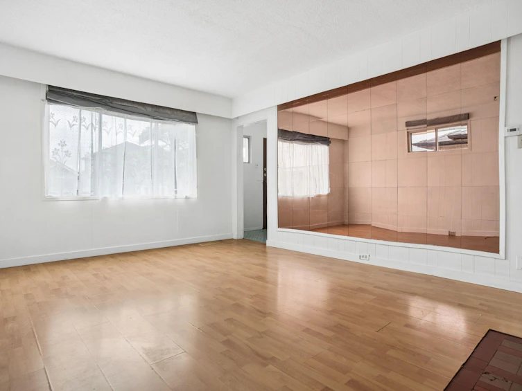 2654 Triumph Street, Vancouver, BC, V5K 1S9 - 5
