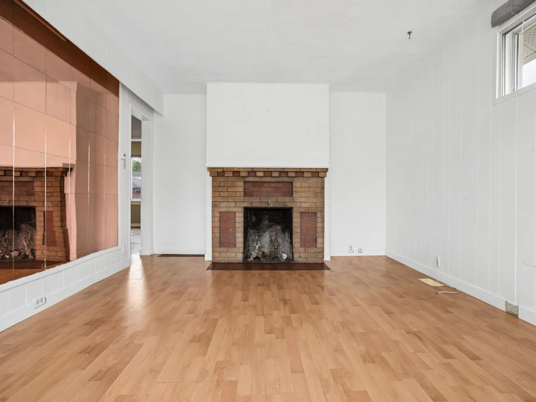 2654 Triumph Street, Vancouver, BC, V5K 1S9 - 4