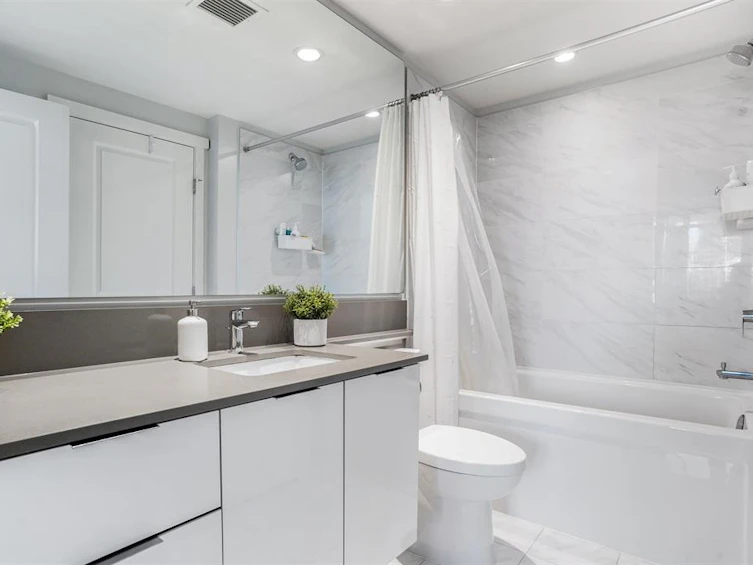 810-2388 Madison Avenue, Burnaby, BC, V5C 0K8 - 13