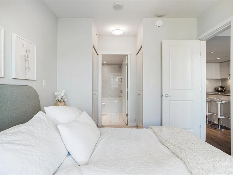810-2388 Madison Avenue, Burnaby, BC, V5C 0K8 - 11