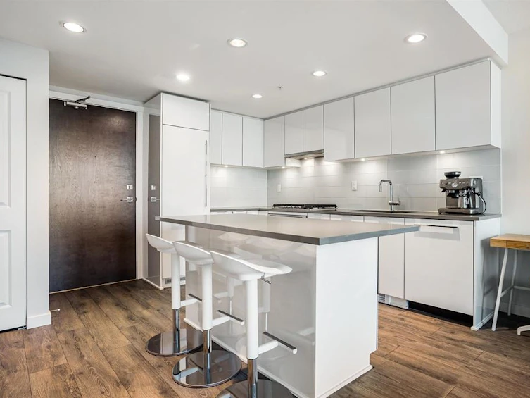 810-2388 Madison Avenue, Burnaby, BC, V5C 0K8 - 5
