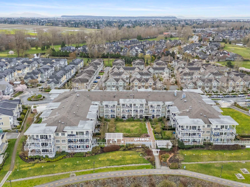 220 - 5535 Admiral Way, Delta BC