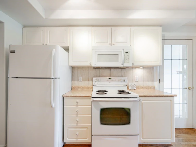 102-1725 128 Street, Surrey, BC, V4A 3V2 - 13