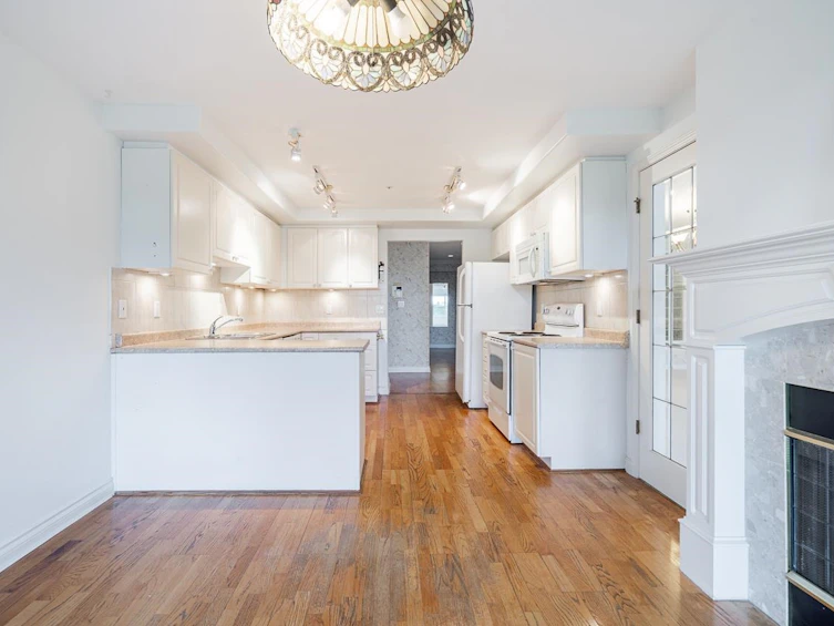 102-1725 128 Street, Surrey, BC, V4A 3V2 - 16