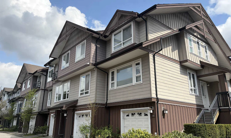 25-9551 Ferndale Road