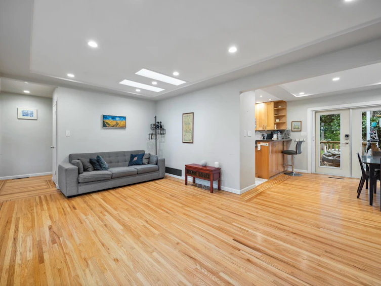 3007 Noel Drive, Burnaby, BC, V3J 1J4 - 8