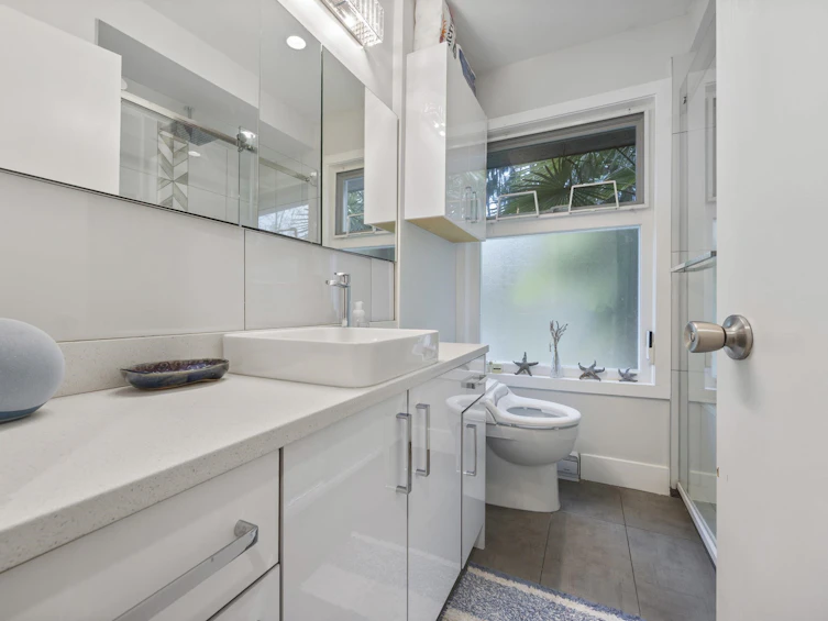 3007 Noel Drive, Burnaby, BC, V3J 1J4 - 13