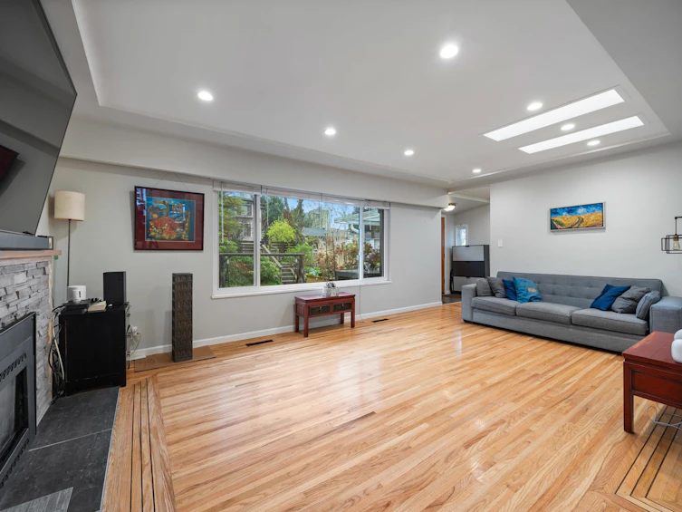 3007 Noel Drive, Burnaby, BC, V3J 1J4 - 7