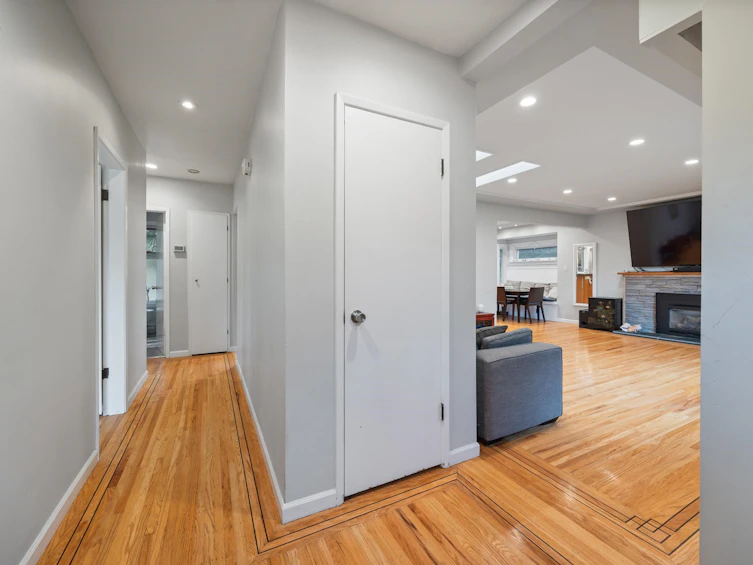 3007 Noel Drive, Burnaby, BC, V3J 1J4 - 5