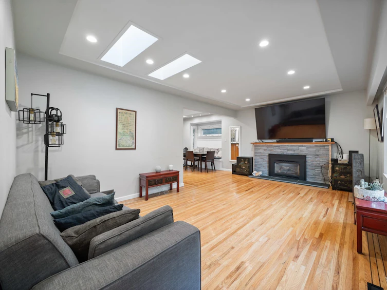 3007 Noel Drive, Burnaby, BC, V3J 1J4 - 6