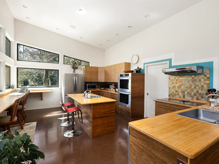 990 Chaster Road, Gibsons, BC, V0N 1V4 - 9