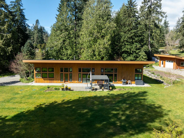 990 Chaster Road, Gibsons, BC, V0N 1V4 - 4