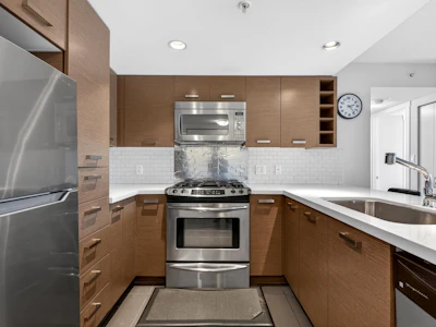 1706-8033 Saba Road - 4