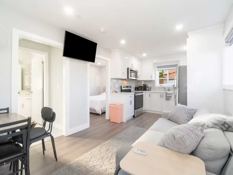 2984 Kitchener Street, Vancouver, BC, V5K 3E5 - 16